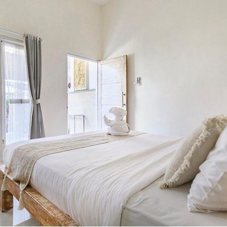 Pondok Chesia Homestay Чангу Экстерьер фото