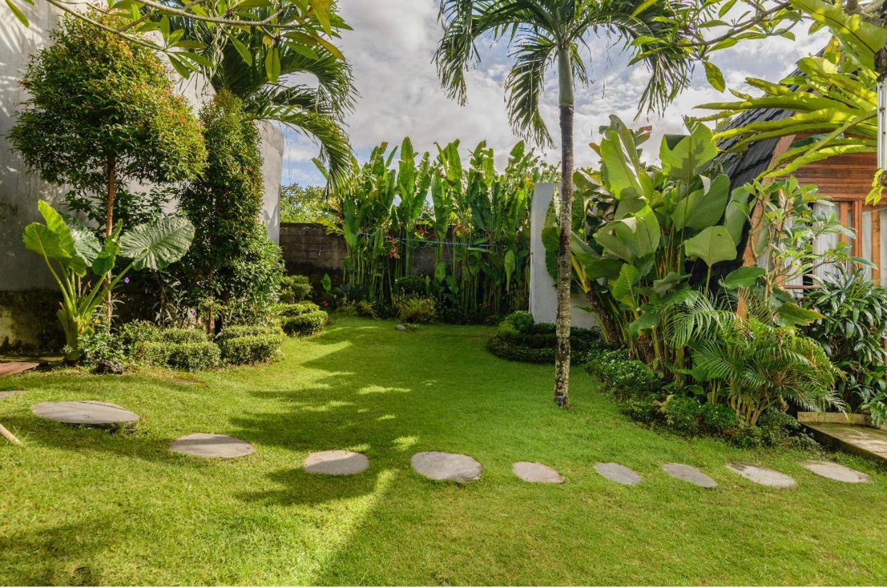 Pondok Chesia Homestay Чангу Экстерьер фото